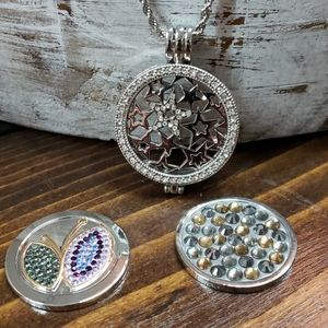 Interchangeable coin necklace